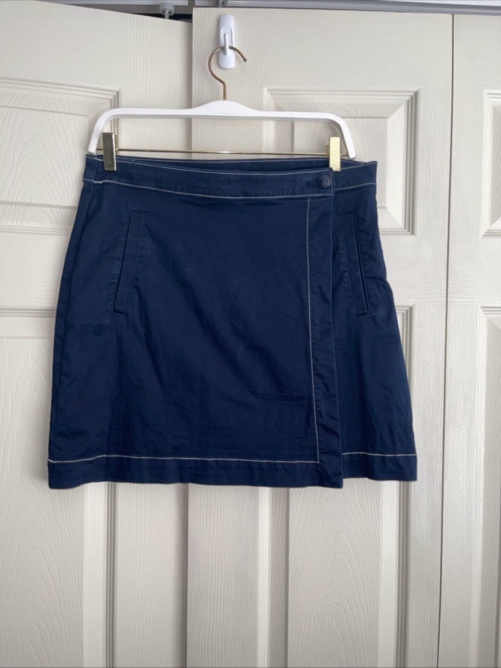 Tommy Hilfiger Navy Blue/White Stitching Faux Wrap Skirt w/ Side Zipper.  #0027